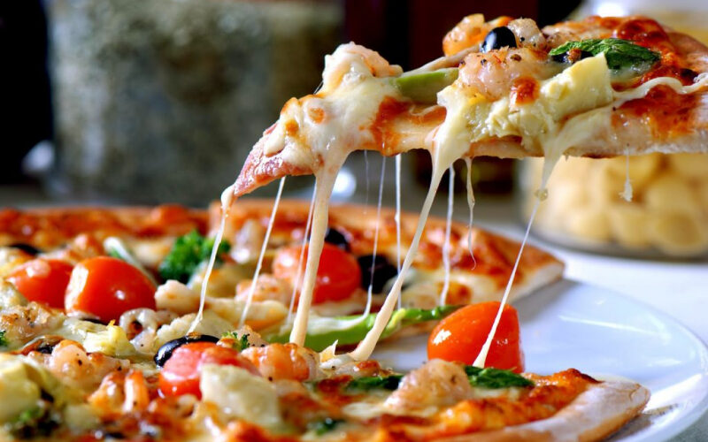 Pizza - Món ăn quen thuộc được yêu thích
