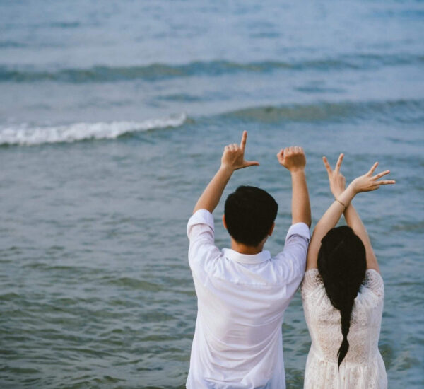 Chụp ảnh couple ở biển